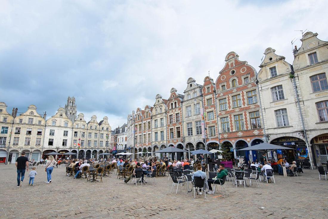 "Au Pied Du Beffroi" - Superbe Emplacement Arras Exterior foto